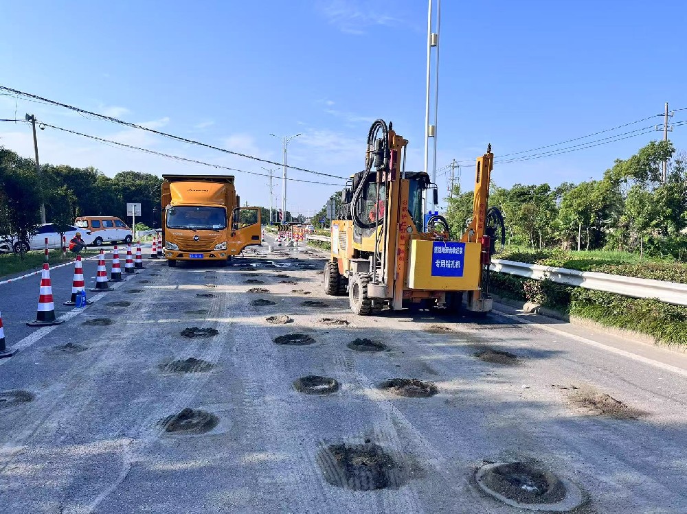 2025.7.15盐城地区地聚物注浆施工现场